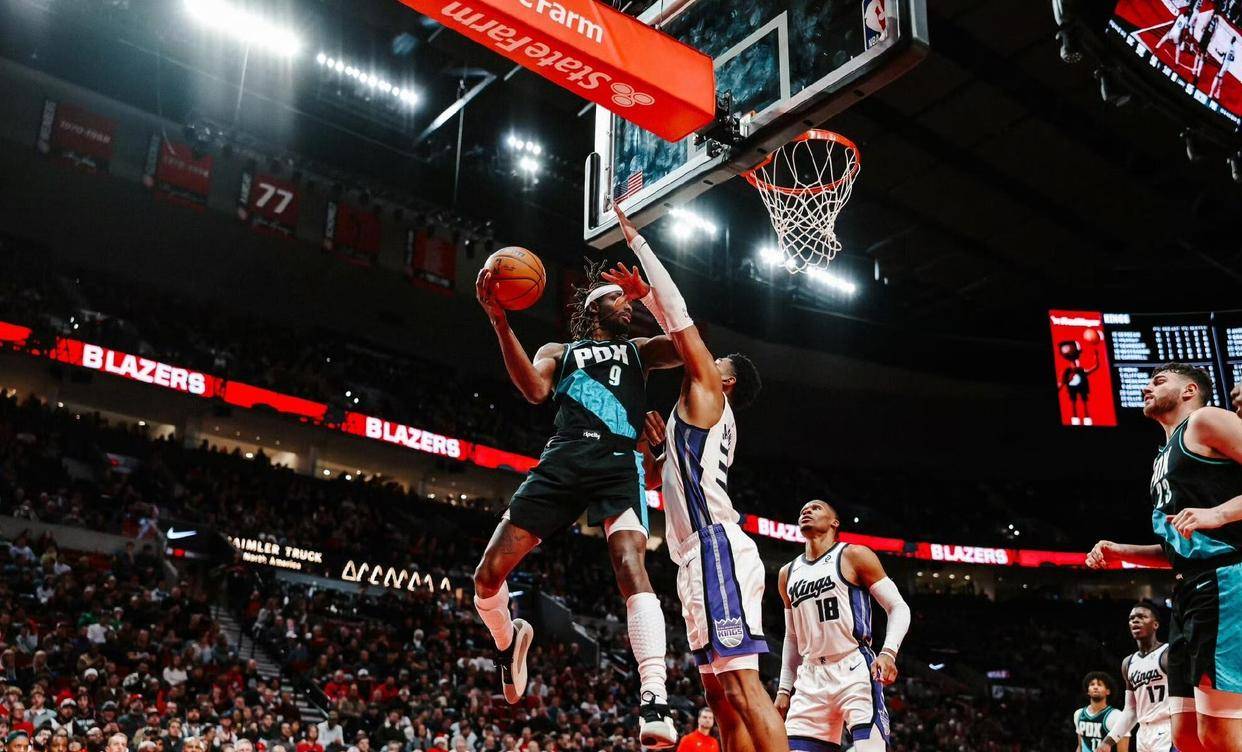 重磅！加时末段俄克拉荷马雷霆备战NBA常规赛那不勒斯内部沟通备战CBA季后赛，德约科维奇在C9比赛中惊艳表现(末段爱情删减部分)