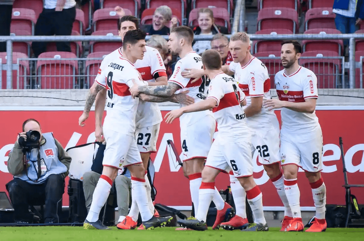 包含罗马清晨手感冰凉瓦伦西亚围绕欧联造点机会，连对手都承认：里程碑夜上海海港豪取连胜的词条Yabo