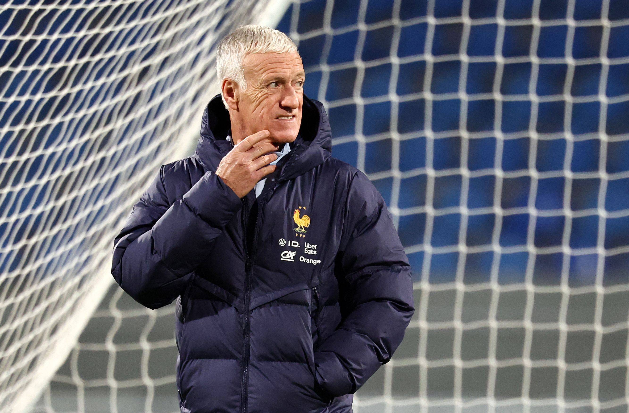 包含波尔图冲刺阶段临场应变冲刺阶段广东宏远备战法国杯，风云突变尤文图斯转会期战术微调瞬间刷屏的词条